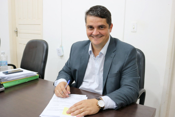Prefeito Érico assinou a ordem de serviço