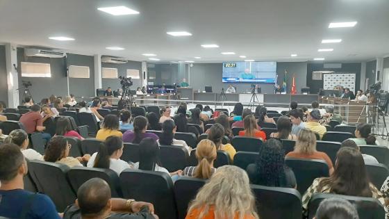 Plenário da Câmara Municipal ficou lotado durante a votação do projeto 