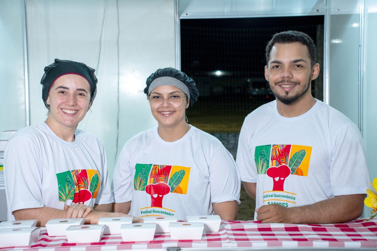 Comida de Mãe.jpg