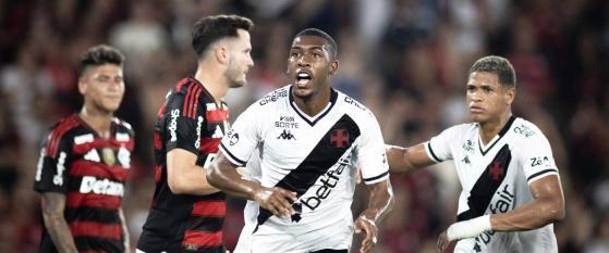 Vasco arranca o empate e complica para o Flamengo
