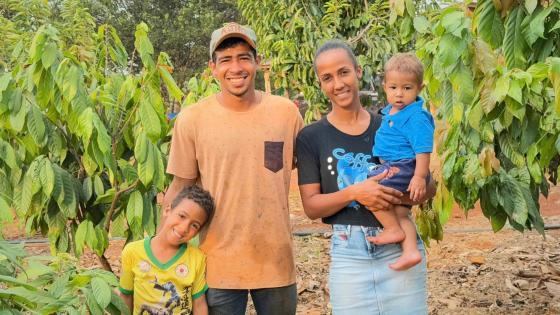 Marcos e a família no Sítio Estrela Seleste, em Aripuanã