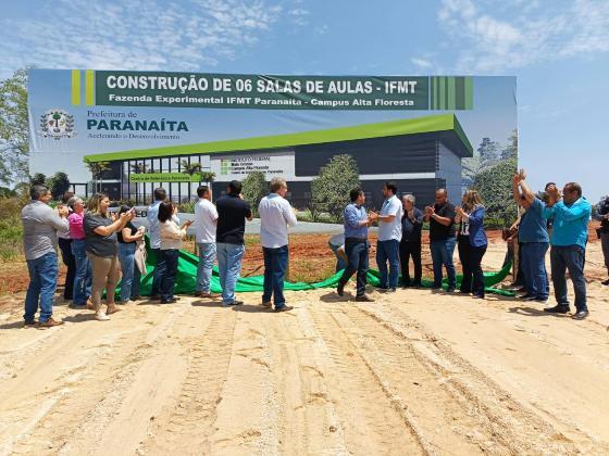 Prefeito Osmar Moreira, reitor Júlio César de o deputado Emanoelzinho