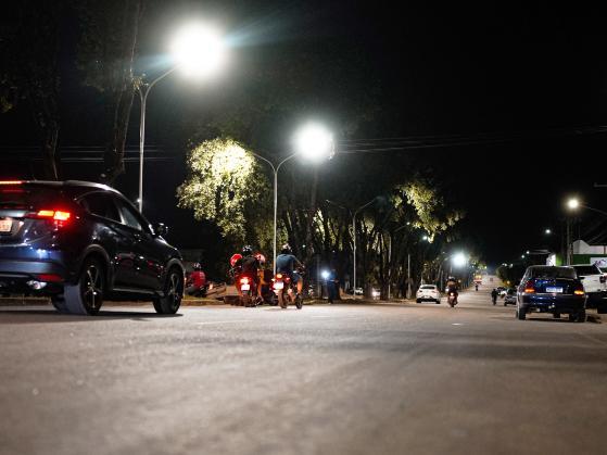 Avenida recebeu iluminação de Led