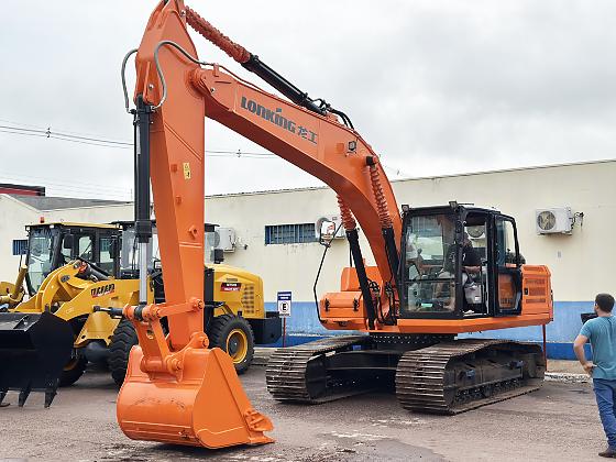Prefeitura de Peixoto renovou o parque de máquinas