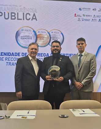 Presidente da Câmara de Peixoto, Thawê Dorta