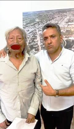 Cacique Raoni com Paulistinha, em busca de solução para construção de estrada