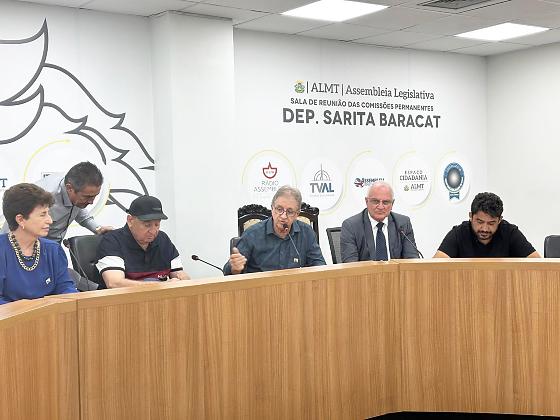 Prefeito de Paranaíta, Osmar Moreira, faz parte da diretoria da AMUSUH e um dos líderes do movimento